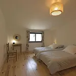 La Maison Du Merle Bleu *