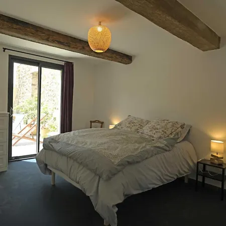 La Maison Du Merle Bleu