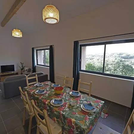 La Maison Du Merle Bleu * Quintillan