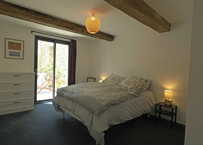 La Maison Du Merle Bleu