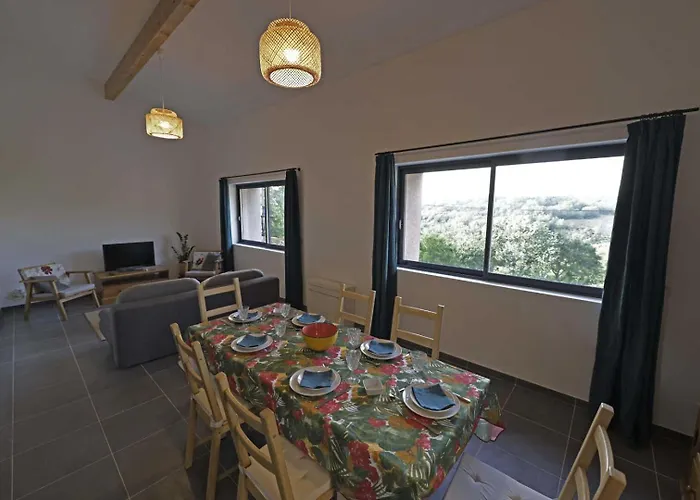 La Maison Du Merle Bleu * Quintillan